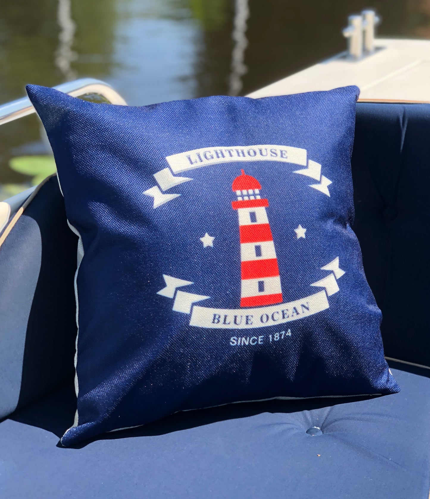 Bootkussen - Rode vuurtoren - 45x45 - royal blauw
